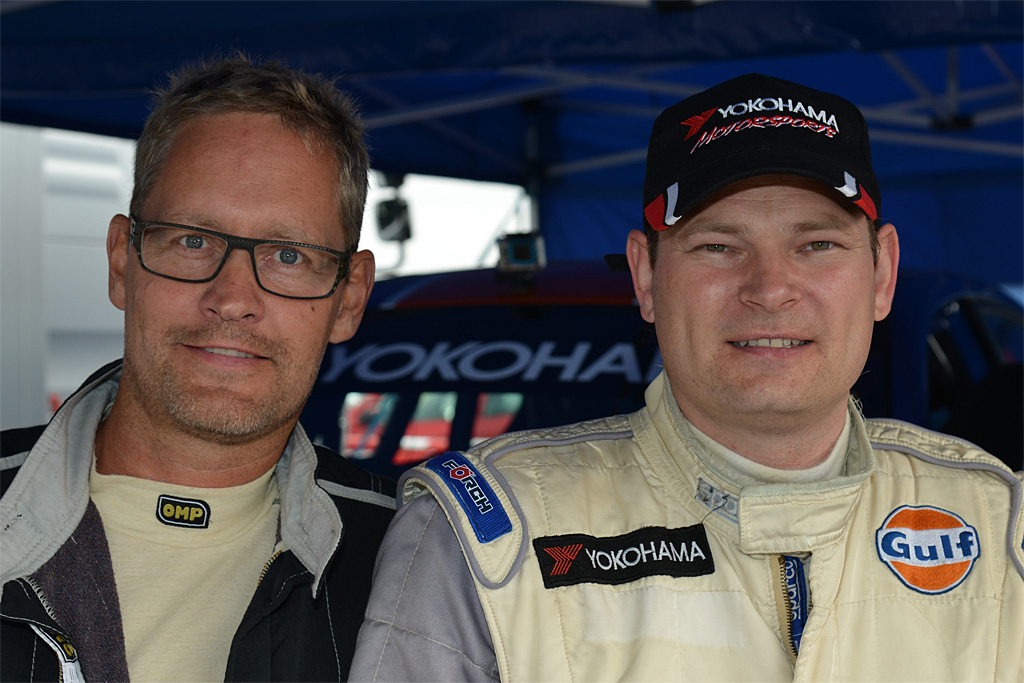 Rallykørerne fra Svenstrup og Tjele, Max Christensen (til højre) og Preben Jensen, er klar med en kraftig slutspurt i årets to sidste løb til danmarksmesterskabet i rally
(Foto: Michael Eisenberg)